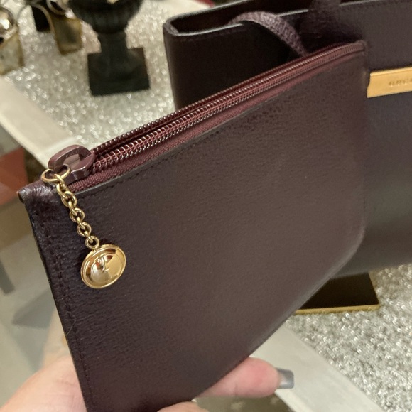 Gucci Tote and Wristlet - Picture 6 of 16